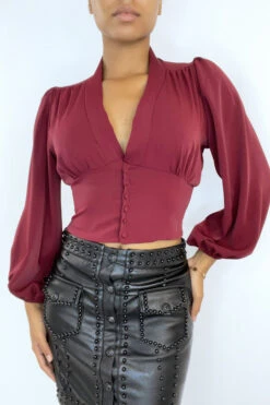 Blouse Bordeaux Cintrée à La Taille Avec Décolleté Et Manches Bouffantes