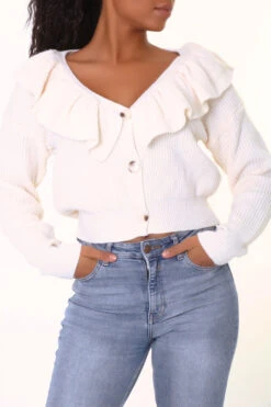 Gilet Court Beige Chaud Et Doux Ă Volants