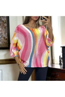 Haut Over Size Manche Chauve Souris Rose Avec Motif Coloré