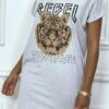Robe T-shirt Gris Avec Poches Et écriture REBEL Avec Dessin De Lion