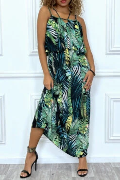 Sublime Robe Noir Motif Feuille Verte Avec Bretelle Et Volant. Vêtement Mode Femme
