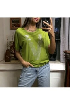 T-shirt Over Size En Coton Vert Avec Motif V Inspi En Strass