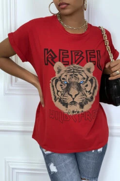 Tee-shirt Rouge Ample Avec écriture REBEL Et Tête De Lion