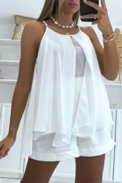 Top Fluide Blanc Asymétrique à Détails Perles