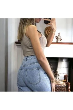 Top Sans Manche Taupe Très Extensible En Col Roulé Allant Jusqu'au 46